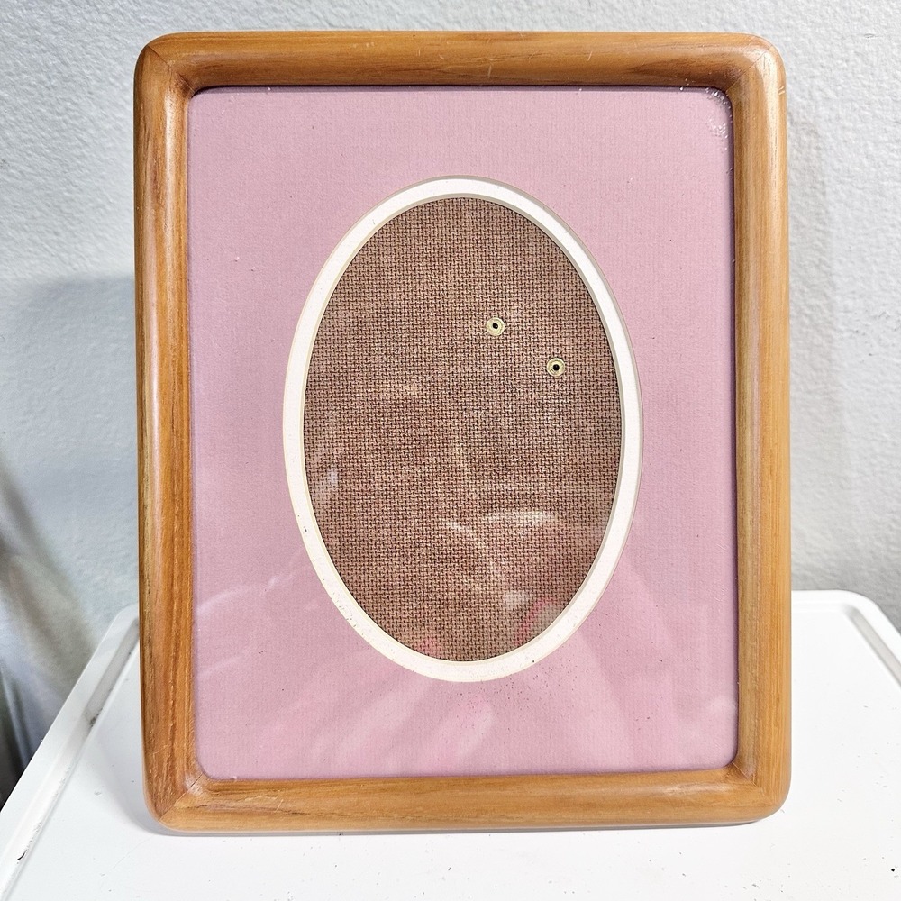 Vtg Wood Picture Frame 11x9 Oval Opening Pink Mat Tabletop Wall Made in Thailand